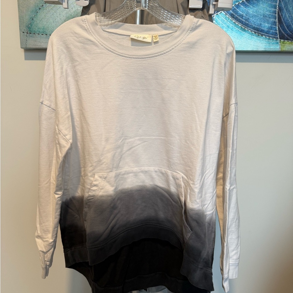 RD Style Classic White Sweatshirt